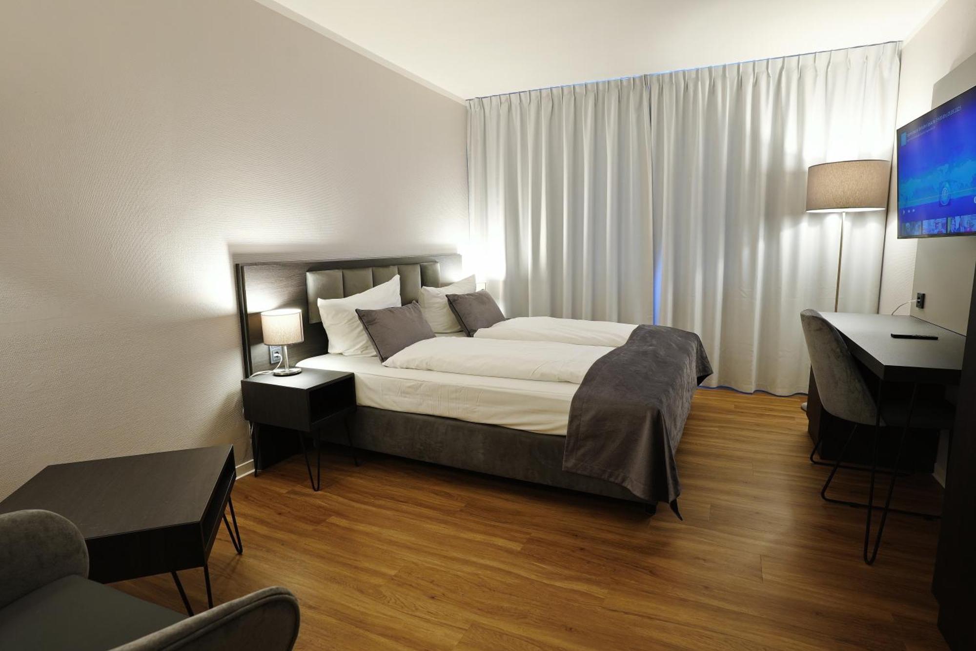 Hotel B99 Offenbach del Meno Exterior foto